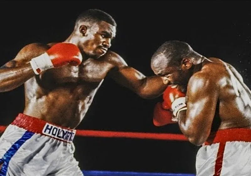 Evander Holyfield là ai