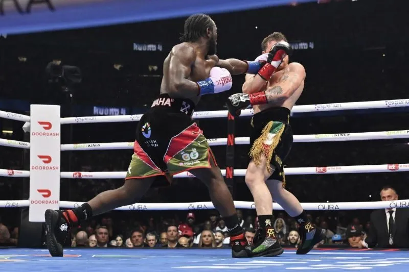  terence crawford đánh bại canelo alvarez