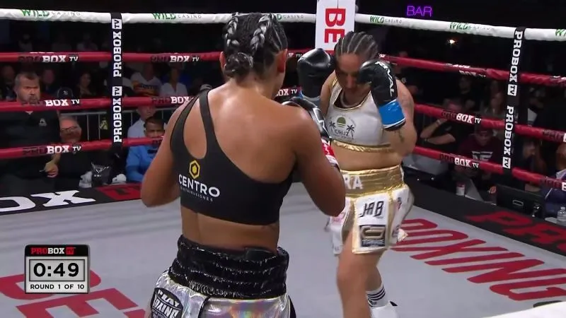 ellie scotney vs mayeli flores